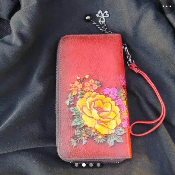 Ladies Leather Wallet/Wristlet - Picture 2 of 4